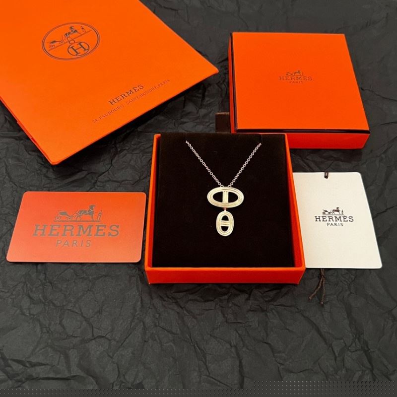 H**mes necklaces